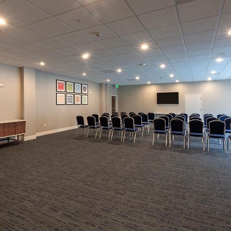 Holiday Inn Express & Suites - Seattle South - Tukwila By Ihg Dış mekan fotoğraf