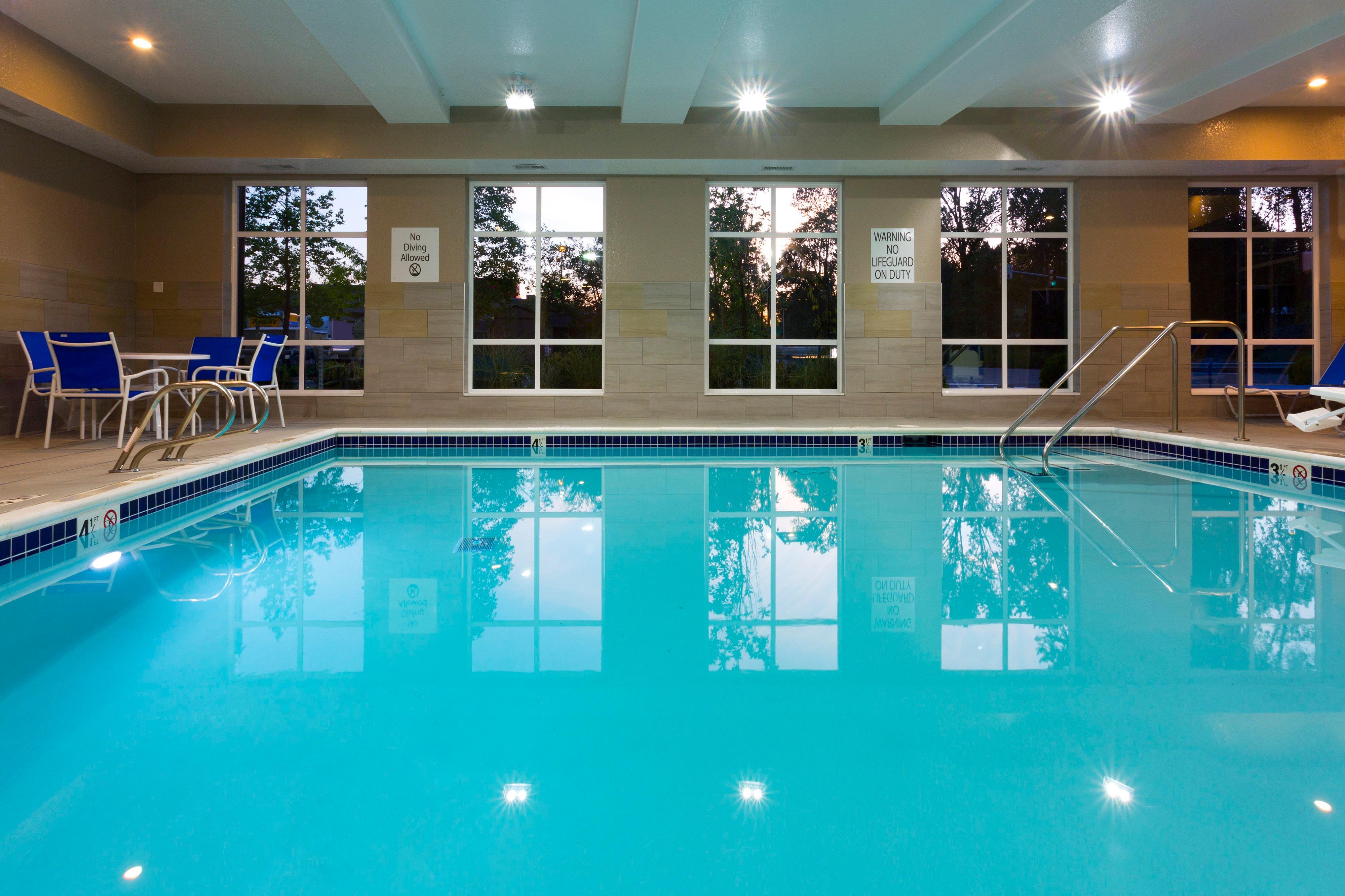 Holiday Inn Express & Suites - Seattle South - Tukwila By Ihg Dış mekan fotoğraf